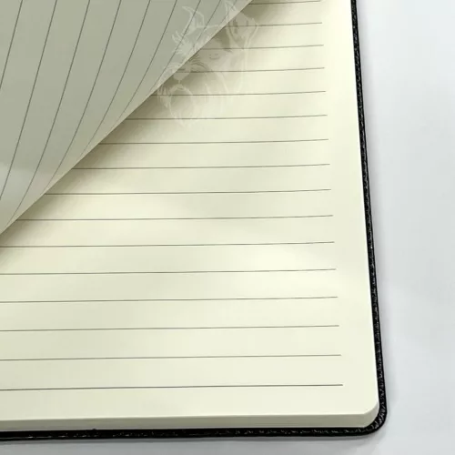 28 - Notesz A4 műbőr vonalas, 2 színben - 100-2