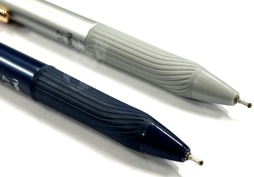 Deli Xtream zselés toll- Q88