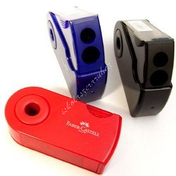 Hegyező Faber-Castell bicska kétlyukú, tartályos